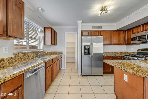 Surprise, AZ 85379,14898 W COLUMBINE Drive