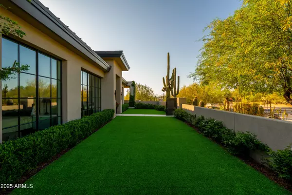 Scottsdale, AZ 85255,10040 E Happy Valley Road #40