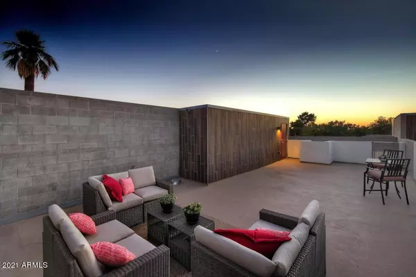 Phoenix, AZ 85018,4700 N 40th Street #216