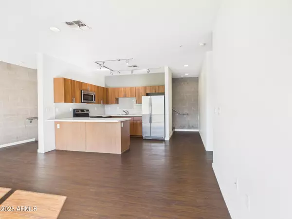 Phoenix, AZ 85018,4700 N 40th Street #216