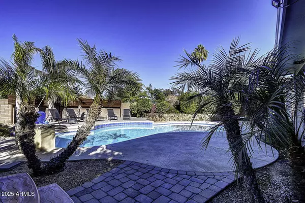 Phoenix, AZ 85032,4524 E KELTON Lane