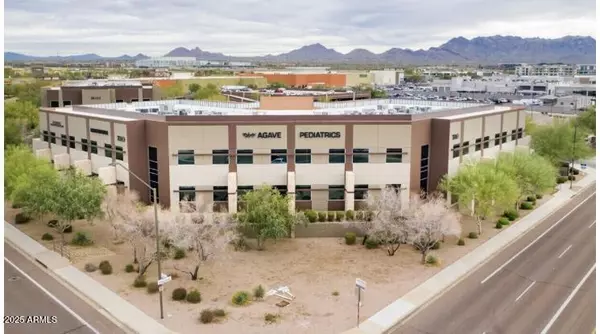 Phoenix, AZ 85054,7010 E CHAUNCEY Lane #235