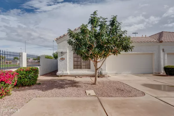 Mesa, AZ 85208,320 S 70TH Street #8