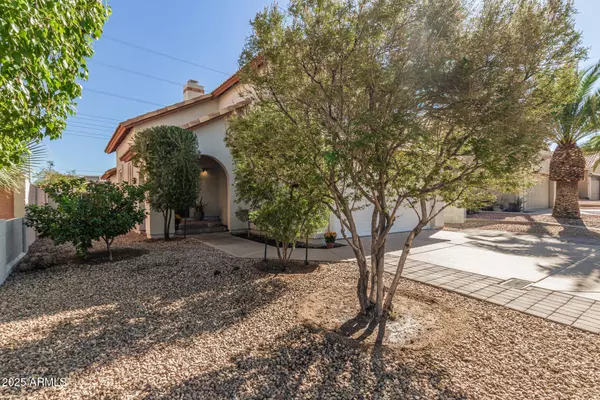 Phoenix, AZ 85024,18633 N 15TH Place