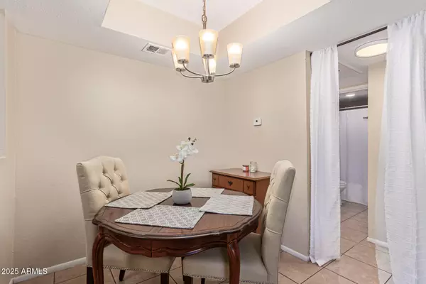 Tucson, AZ 85719,1745 E GLENN Street #138