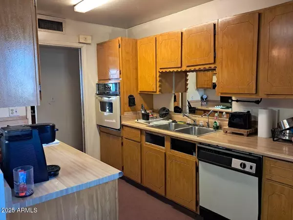 Sierra Vista, AZ 85635,632 Quail Place