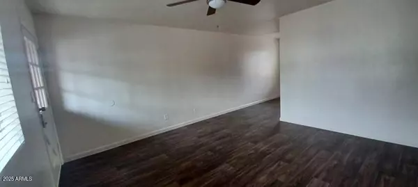 Phoenix, AZ 85017,2537 W GEORGIA Avenue #24