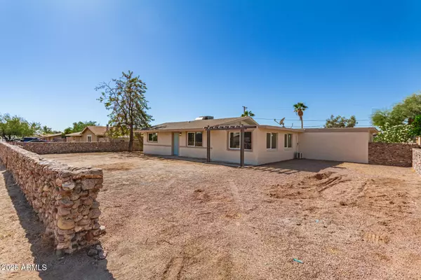 Mesa, AZ 85207,528 N 97TH Street