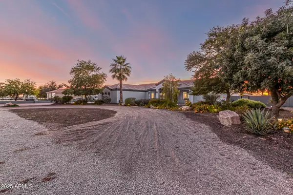 13212 S 208TH Drive, Buckeye, AZ 85326