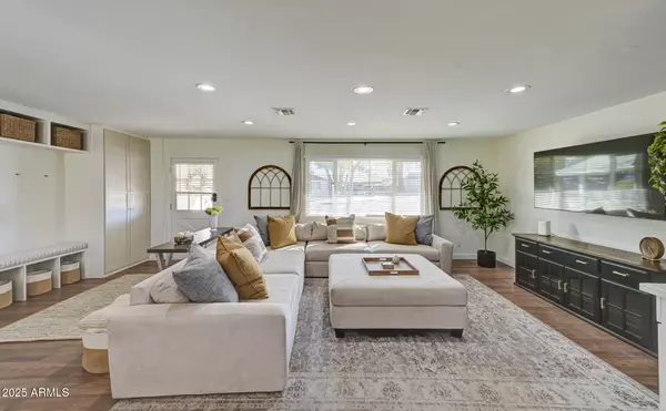 Scottsdale, AZ 85257,6918 E PALM Lane E