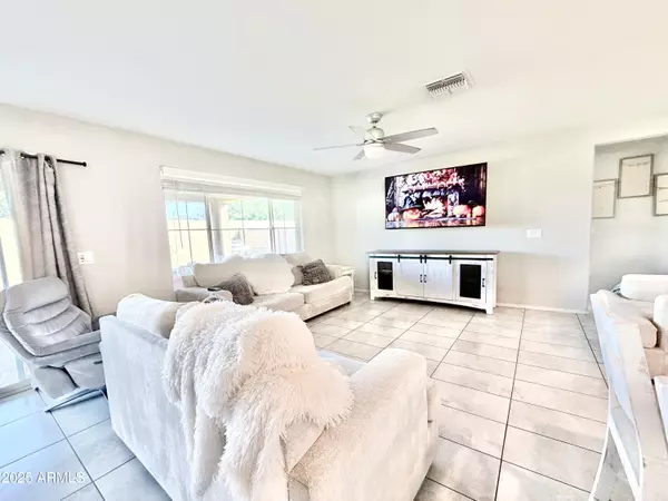 Glendale, AZ 85303,8208 W SANDS Road