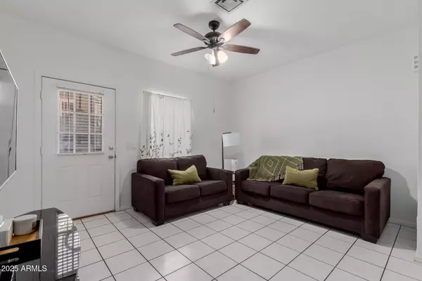 Phoenix, AZ 85027,3401 W MORROW Drive #5