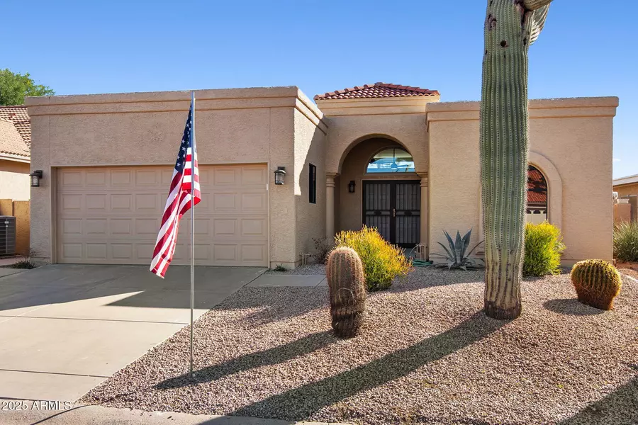 10625 E NAVAJO Place, Sun Lakes, AZ 85248