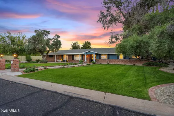 Phoenix, AZ 85013,229 W BERRIDGE Lane