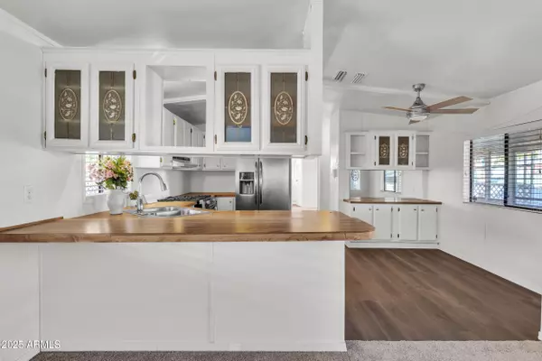 Mesa, AZ 85206,201 S GREENFIELD Road #129