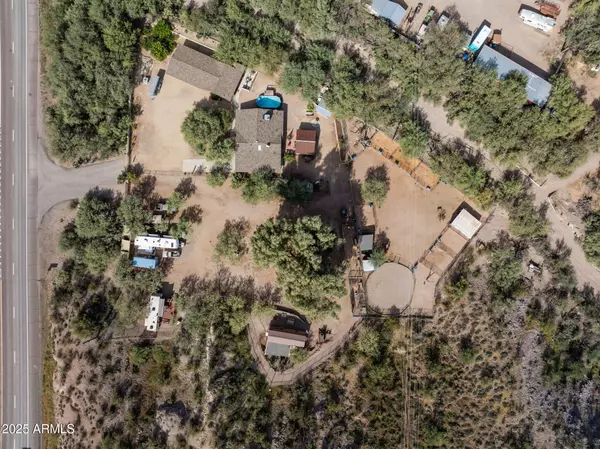 Wickenburg, AZ 85390,46817 N US HIGHWAY 60 --