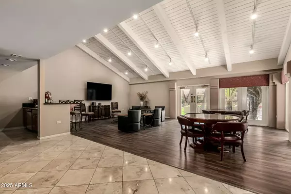 Scottsdale, AZ 85251,4200 N MILLER Road #104