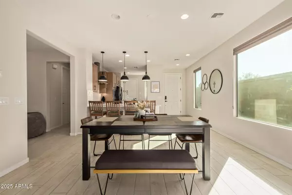 Litchfield Park, AZ 85340,17568 W MISSOURI Avenue