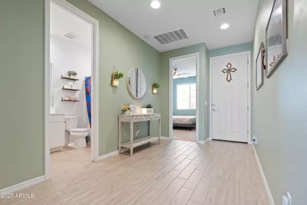 Mesa, AZ 85212,11245 E UPTON Avenue