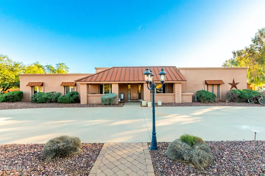 6801 E LARKSPUR Drive, Scottsdale, AZ 85254