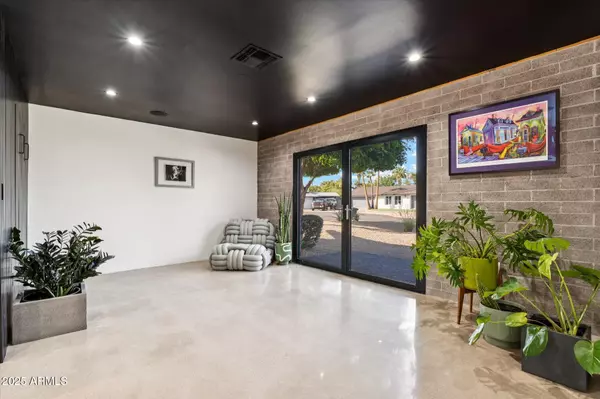 Scottsdale, AZ 85250,8113 E ARLINGTON Road