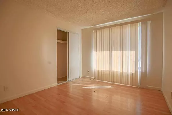 Phoenix, AZ 85015,2406 W CAMPBELL Avenue #322