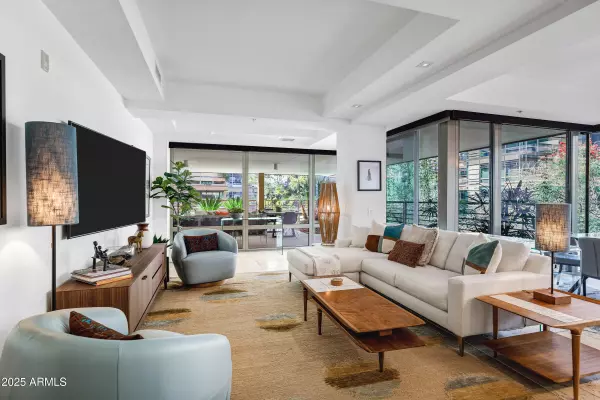 Scottsdale, AZ 85251,7167 E RANCHO VISTA Drive #2005