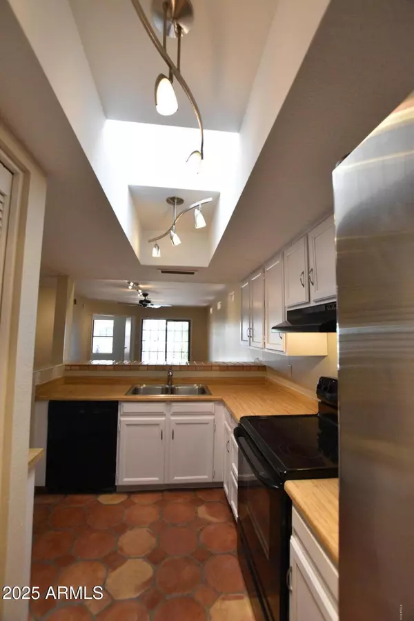 Phoenix, AZ 85044,4241 E SANDIA Street