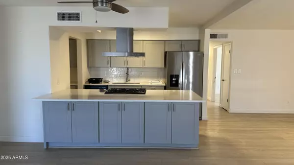 Phoenix, AZ 85032,2427 E MARMORA Street