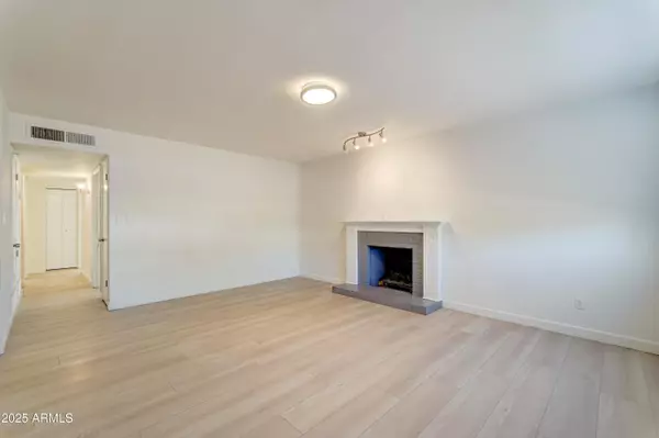 Phoenix, AZ 85032,2427 E MARMORA Street