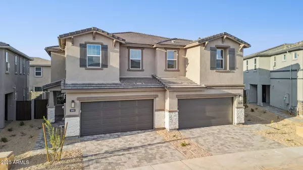 Phoenix, AZ 85054,5842 E ZACHARY Drive