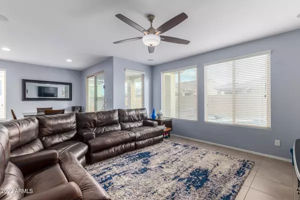 San Tan Valley, AZ 85143,943 W DANISH RED Trail