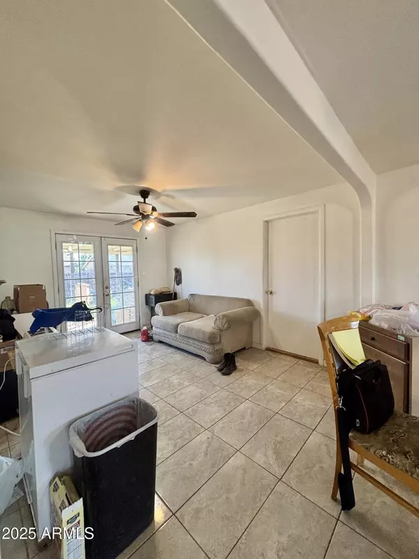 Phoenix, AZ 85033,7125 W Heatherbrae Drive