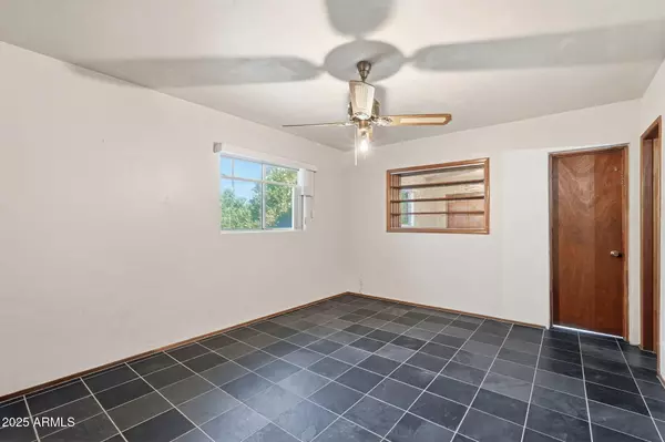 Phoenix, AZ 85021,2026 W Northview Avenue