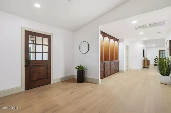 Phoenix, AZ 85008,2315 N 42ND Street