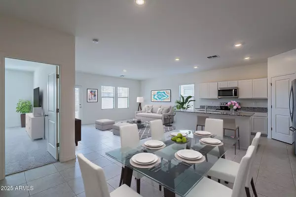 Tolleson, AZ 85353,9554 W RAYMOND Street