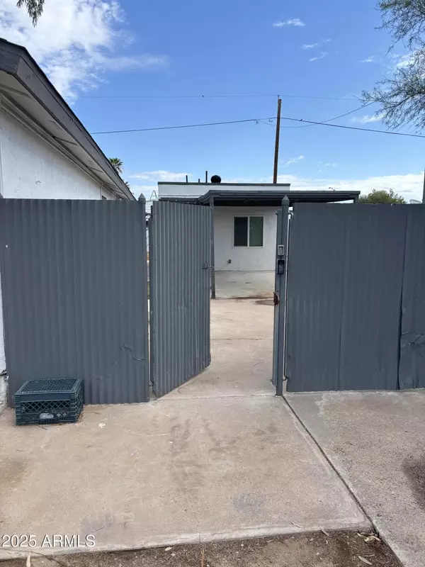 Phoenix, AZ 85032,2618 E SANDRA Terrace #B