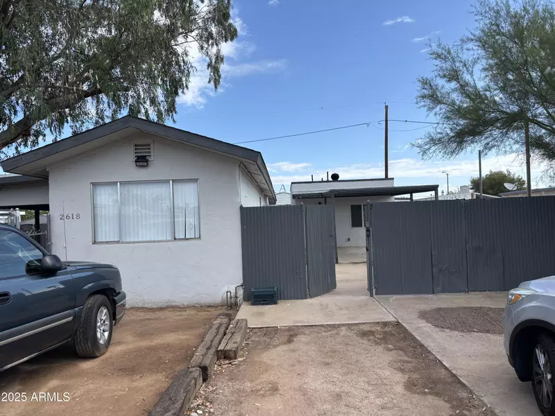 2618 E SANDRA Terrace #B, Phoenix, AZ 85032