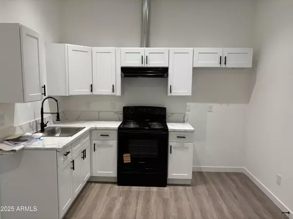 Phoenix, AZ 85032,2618 E SANDRA Terrace #B