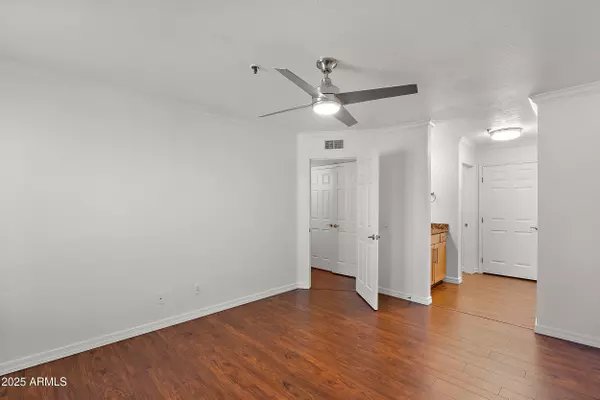 Phoenix, AZ 85016,2025 E CAMPBELL Avenue #309