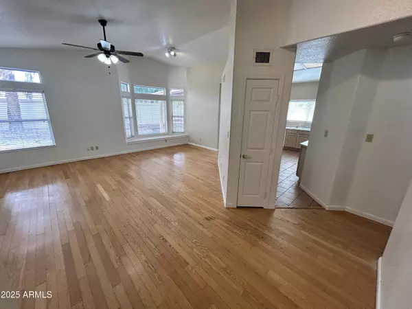 Gilbert, AZ 85234,1233 N PEBBLE BEACH Drive