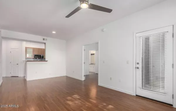 Phoenix, AZ 85054,6900 E PRINCESS Drive #1126