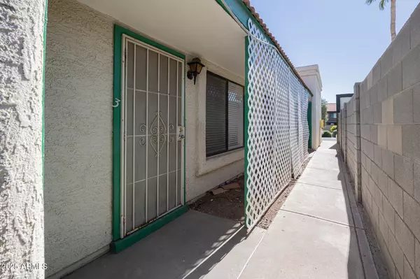 7842 E GLENROSA Avenue #3, Scottsdale, AZ 85251