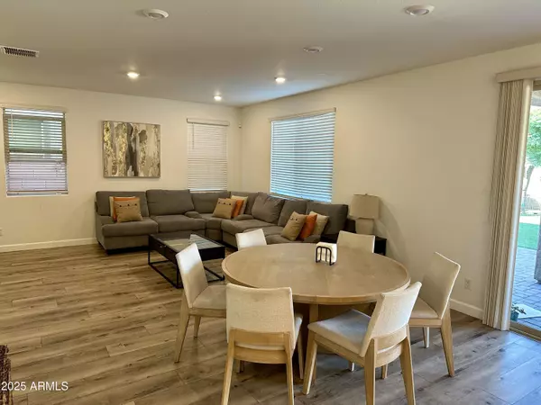 Mesa, AZ 85212,5604 S WARREN --