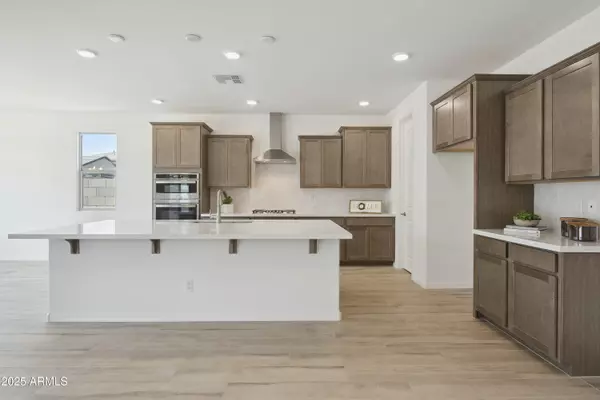 Litchfield Park, AZ 85340,19136 W MISSOURI Avenue