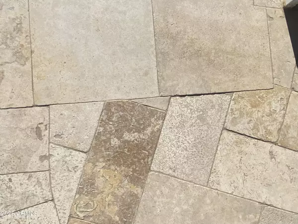 Apache Junction, AZ 85119,1279 S SIOUX Drive