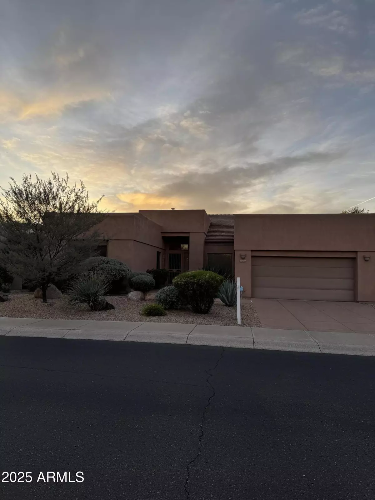 Scottsdale, AZ 85266,32698 N 68TH Place