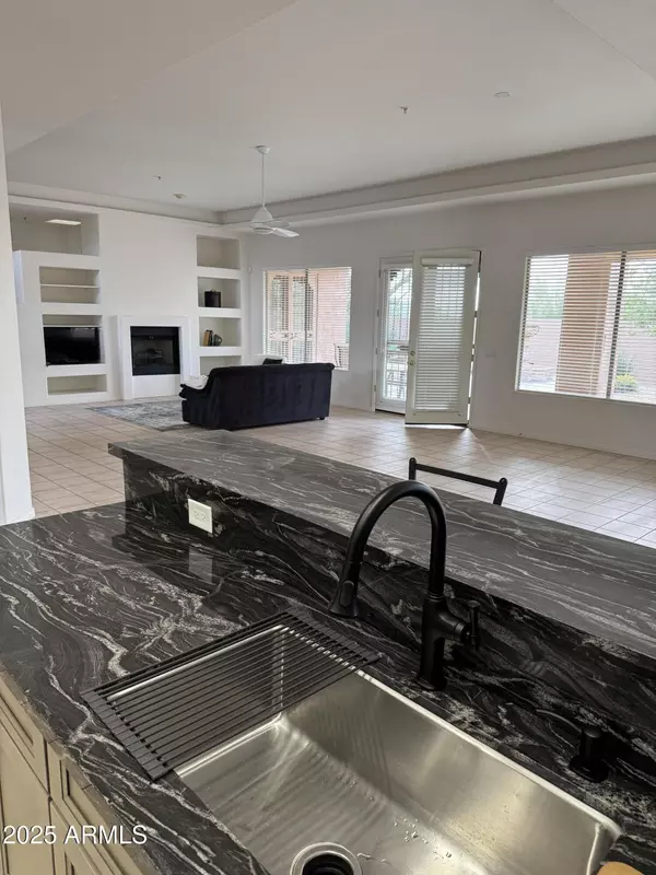 Scottsdale, AZ 85266,32698 N 68TH Place