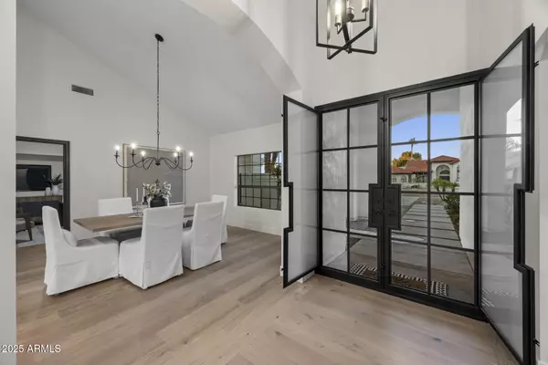 Tempe, AZ 85284,1739 E KNOX Road