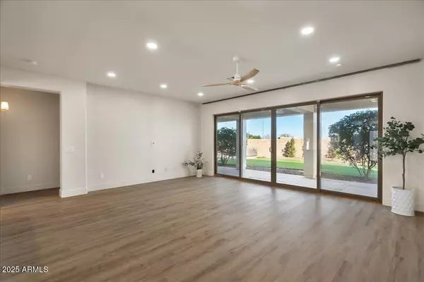 Queen Creek, AZ 85142,21120 E SADDLE Way